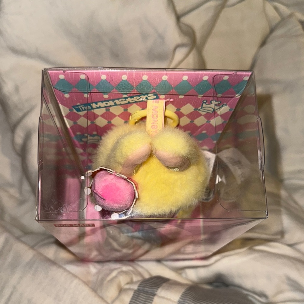 LABUBU POP MART CHECKMATE - Picture 6 of 12